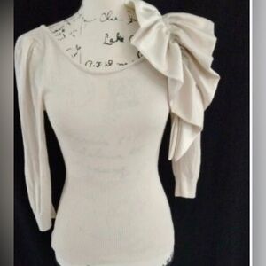 BEBE BYWOT ruffle shoulder sweater​